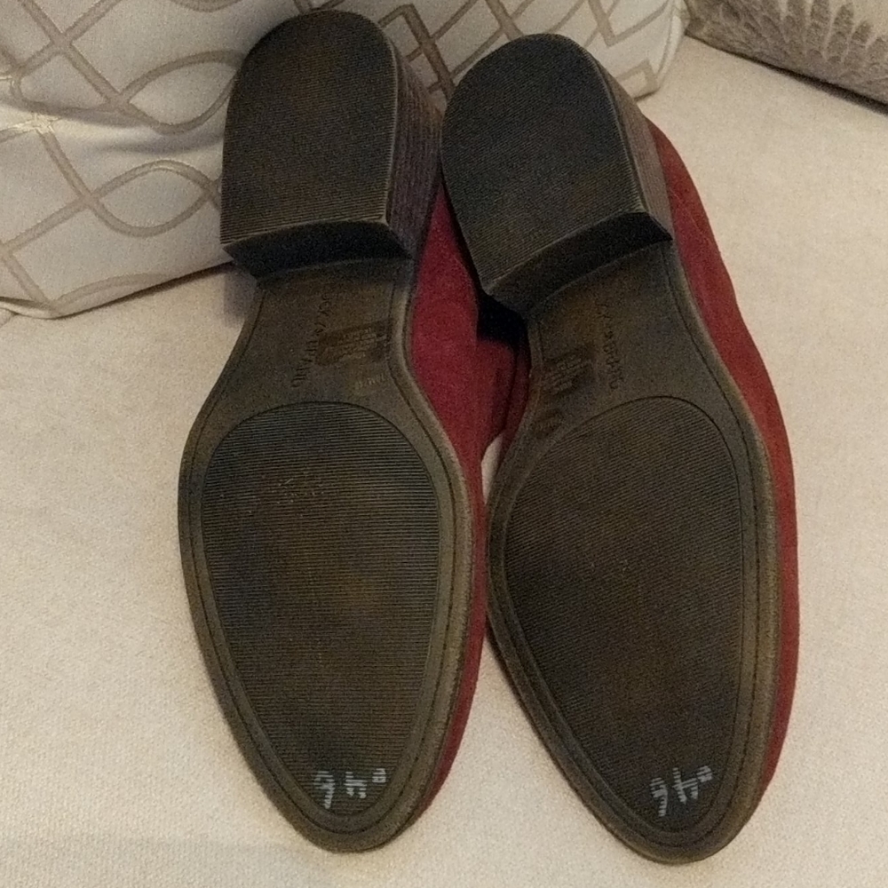 Boots - Picture 2 of 3